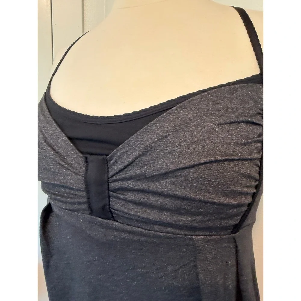 Lululemon Graceful Flow Tank with bra size 10 women's workout activewear yoga